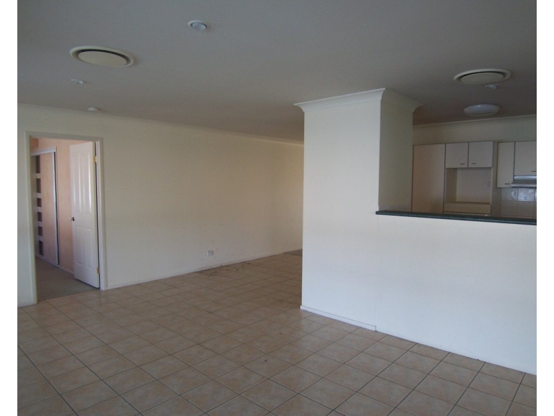 11 Johns Crescent, Boondall QLD 4034