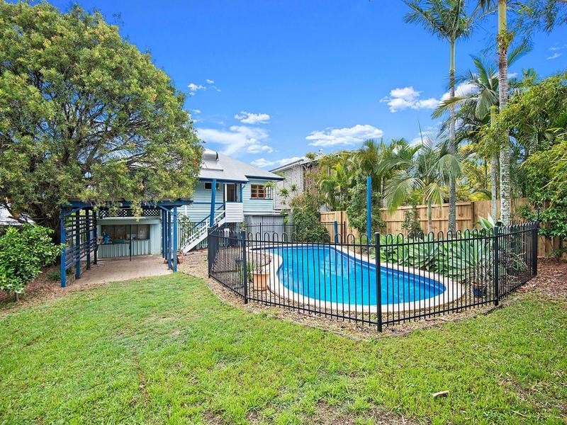 34 Eleventh Avenue, Kedron QLD 4031