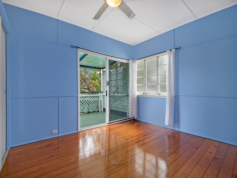 34 Eleventh Avenue, Kedron QLD 4031