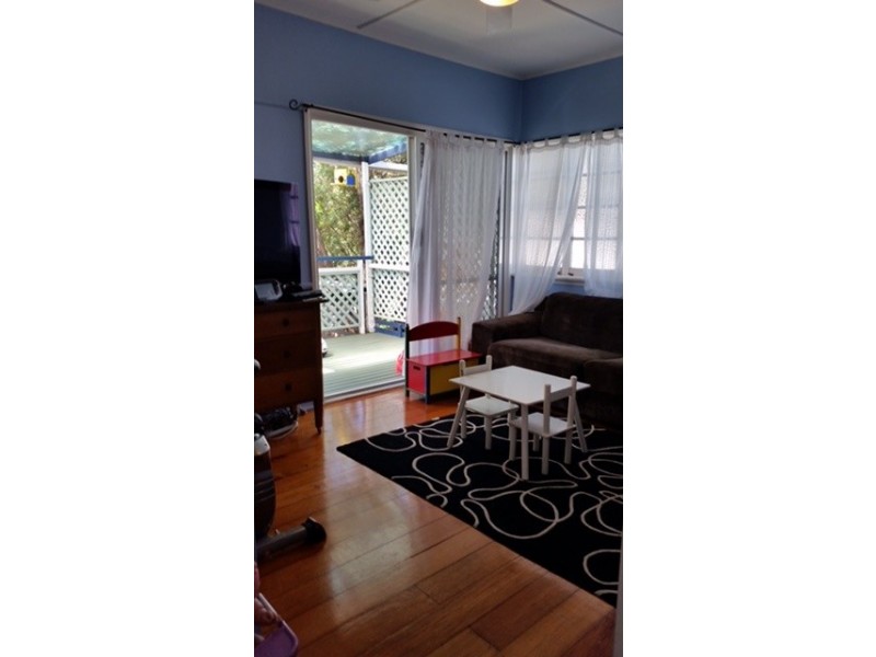 34 Eleventh Avenue, Kedron QLD 4031