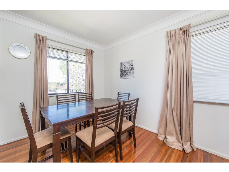 33 Blenheim Street, Chermside West QLD 4032