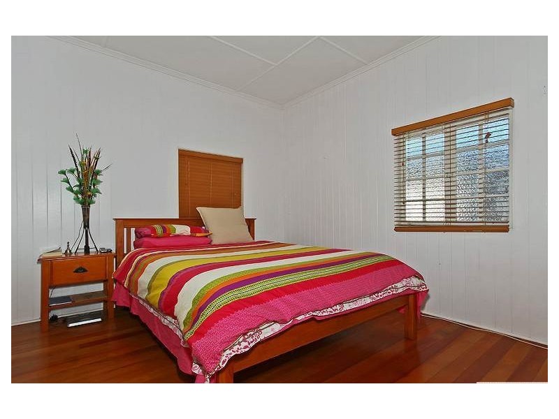 15 Edinburgh Castle Road, Kedron QLD 4031