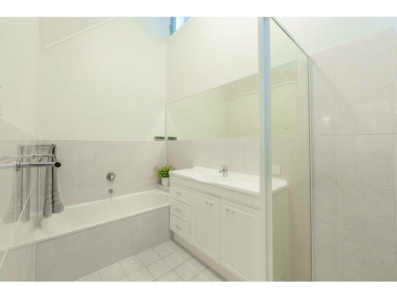 9 Candlebark Street, Aspley QLD 4034