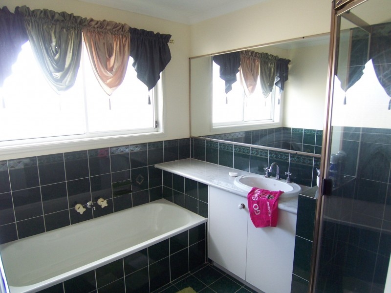 16 Streisand Drive, Mcdowall QLD 4053