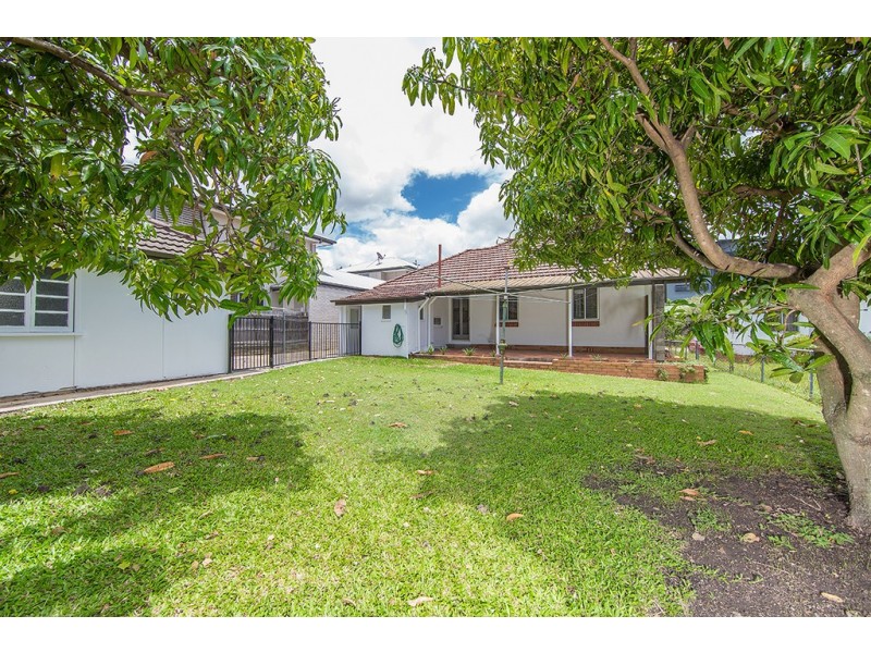 15 Buruda Street, Chermside QLD 4032