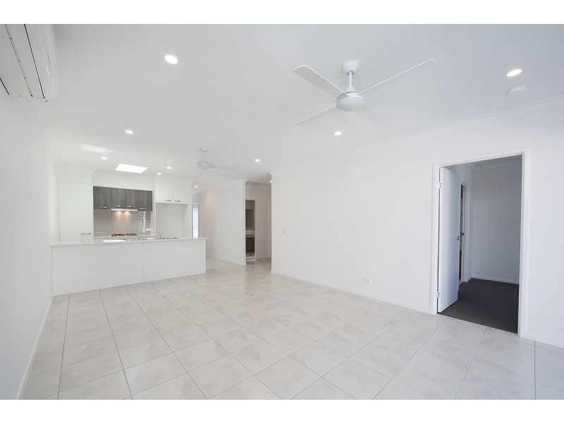 129 Macquarie Circuit, Fitzgibbon QLD 4018