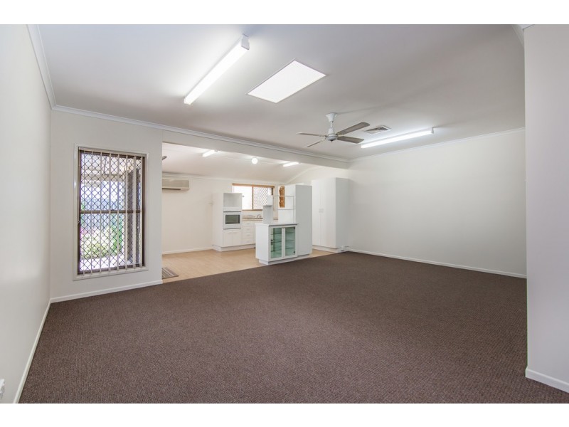 2/32 Third Avenue, Sandgate QLD 4017