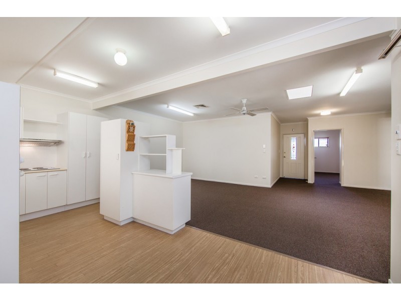 2/32 Third Avenue, Sandgate QLD 4017