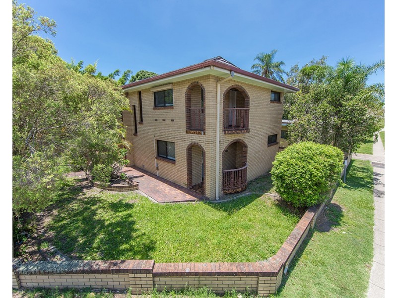 3 Hilltop Avenue, Chermside QLD 4032