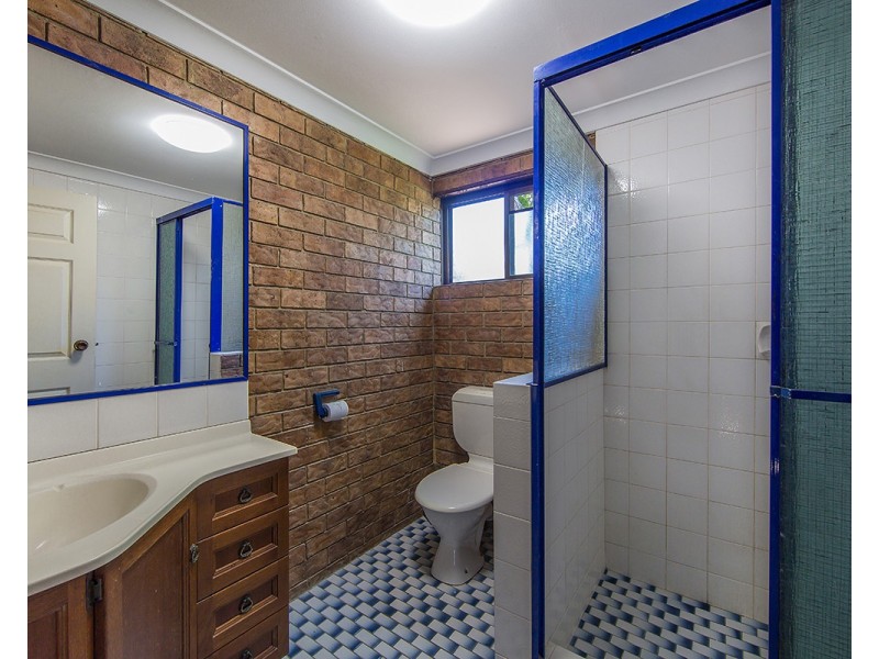 3 Hilltop Avenue, Chermside QLD 4032