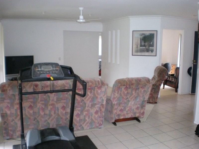 6 Calvary Crescent, Boondall QLD 4034