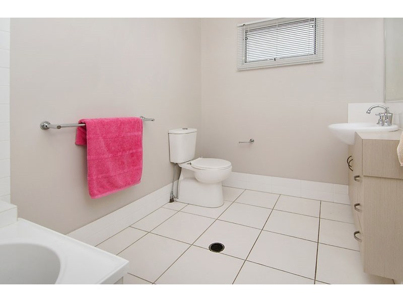 81 Curwen Terrace, Chermside QLD 4032