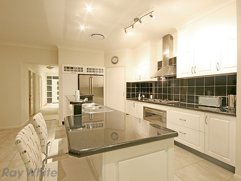 3 Trequanda Place, Bridgeman Downs QLD 4035