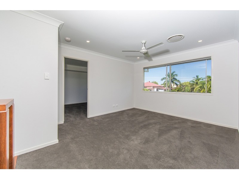 267 Shaw Road, Wavell Heights QLD 4012