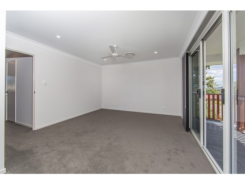 267 Shaw Road, Wavell Heights QLD 4012