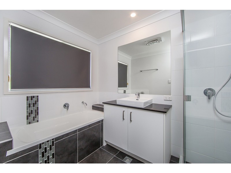 267 Shaw Road, Wavell Heights QLD 4012