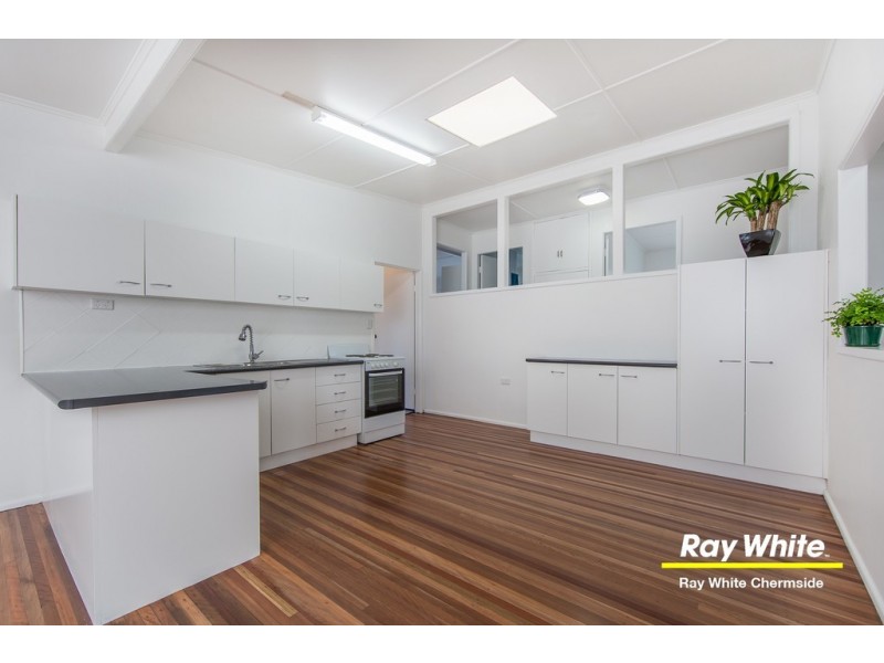 26 Pullford Street, Chermside West QLD 4032