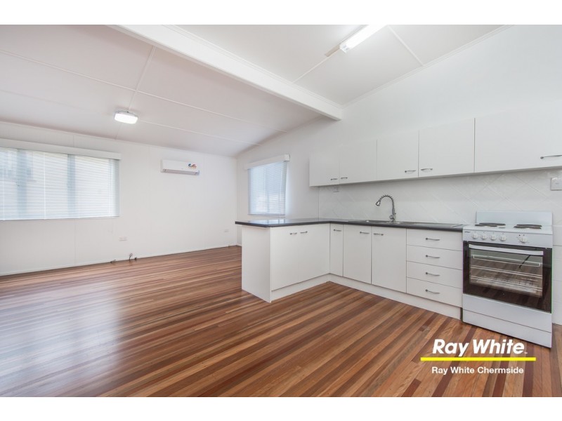 26 Pullford Street, Chermside West QLD 4032