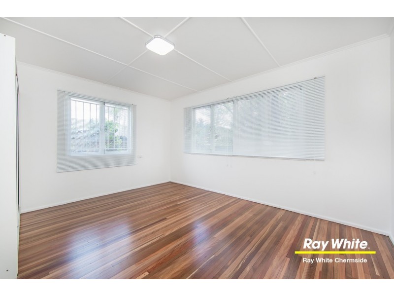 26 Pullford Street, Chermside West QLD 4032