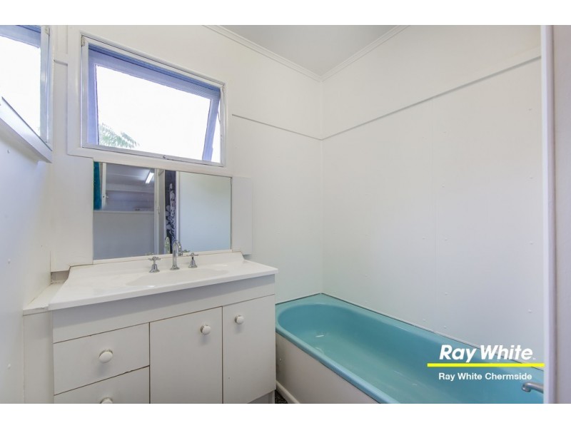 26 Pullford Street, Chermside West QLD 4032