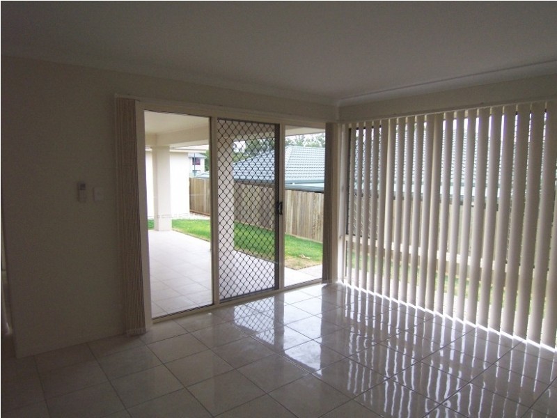 11 Oakwood Road, Warner QLD 4500