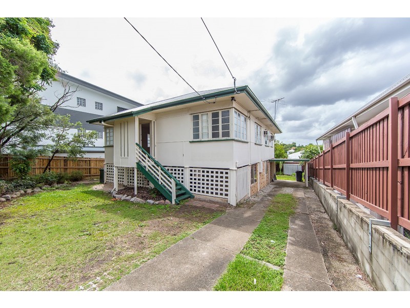 3 Binkar Street, Kedron QLD 4031