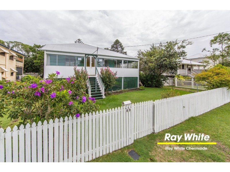 89 Palm Avenue, Shorncliffe QLD 4017