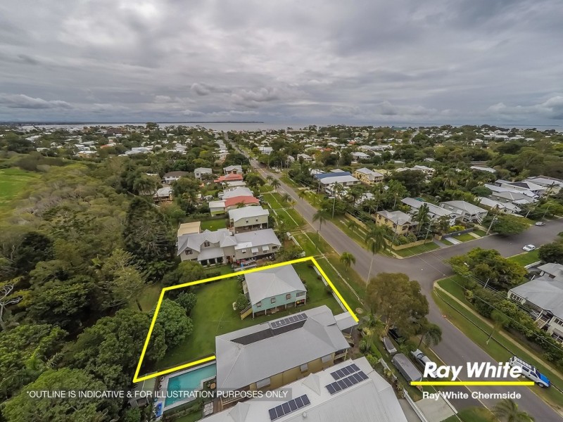 89 Palm Avenue, Shorncliffe QLD 4017