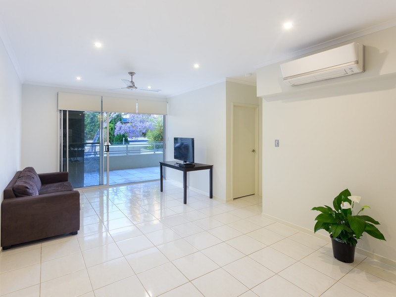 2/119 Macquarie Street, St Lucia QLD 4067