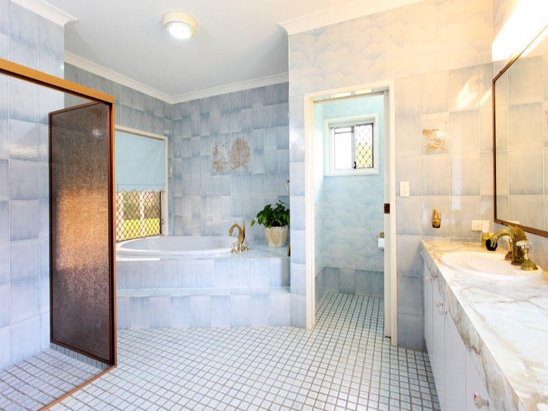 50 Retreat Street, Bridgeman Downs QLD 4035