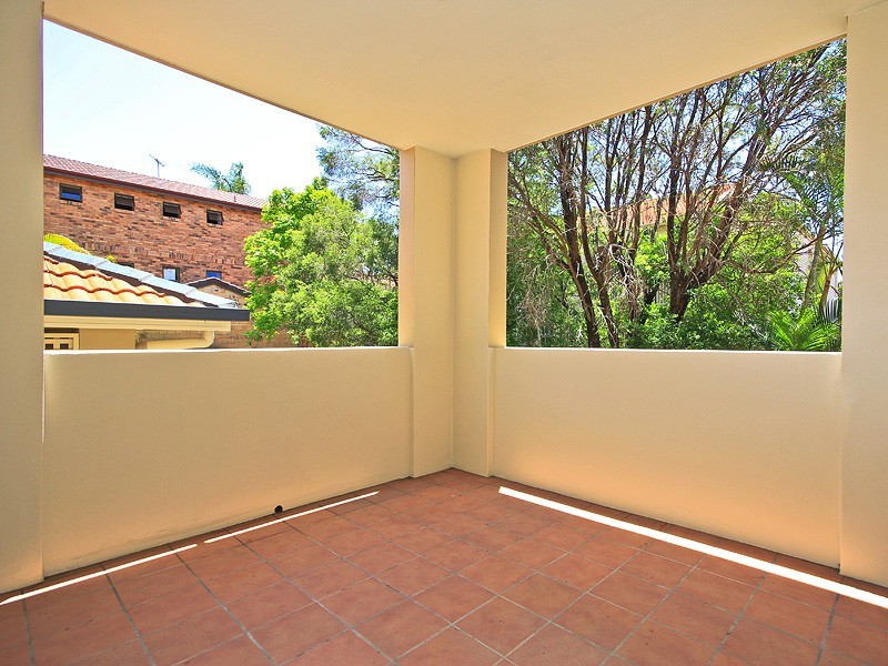 2/31 Rainey Street, Chermside QLD 4032