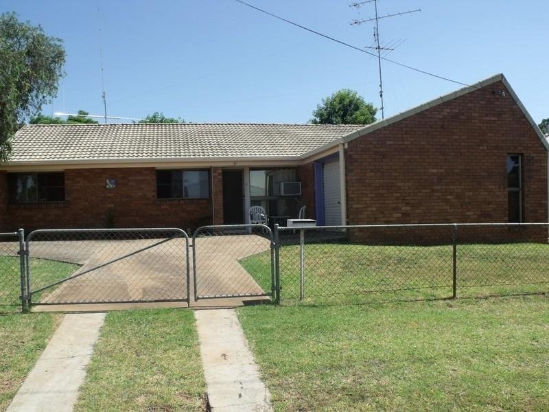 17 Browne Street, Yarraman QLD 4614