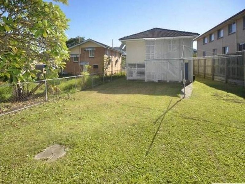 25 Hall Street, Chermside QLD 4032