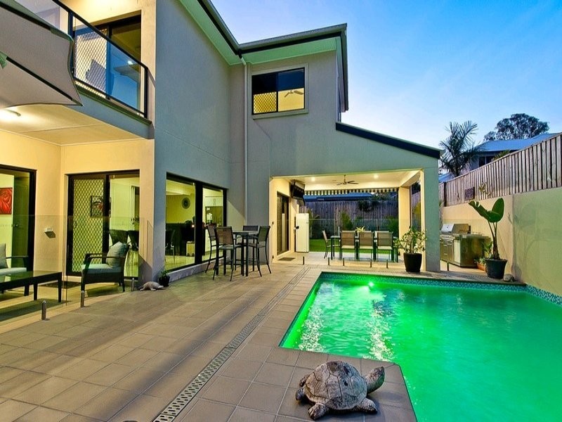 12 Silverbirch Place, Bridgeman Downs QLD 4035