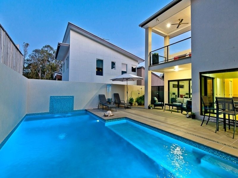 12 Silverbirch Place, Bridgeman Downs QLD 4035