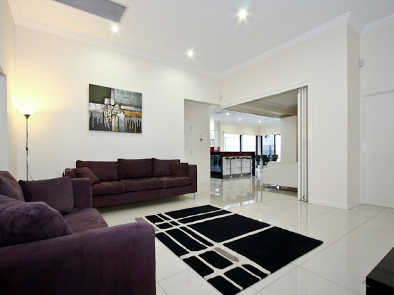 12 Silverbirch Place, Bridgeman Downs QLD 4035