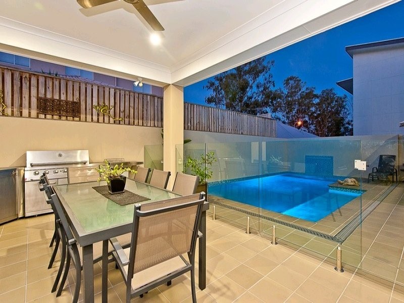 12 Silverbirch Place, Bridgeman Downs QLD 4035