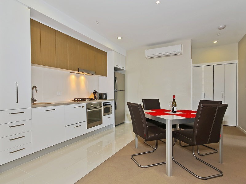 4064/35 Harbour Road, Hamilton QLD 4007