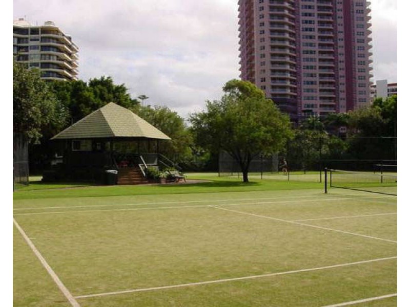 30/2 Admiralty Drive, Surfers Paradise QLD 4217