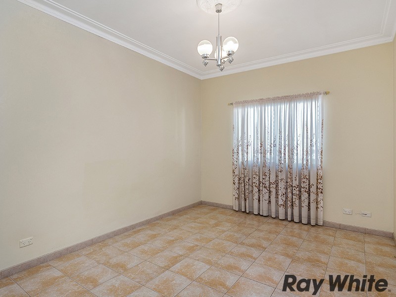 4 Gerry Street, Stafford Heights QLD 4053