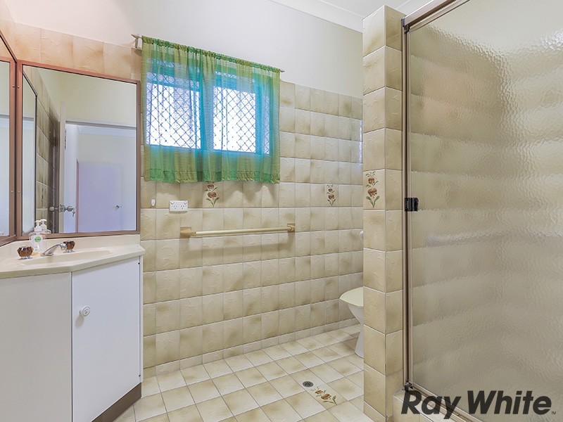 4 Gerry Street, Stafford Heights QLD 4053