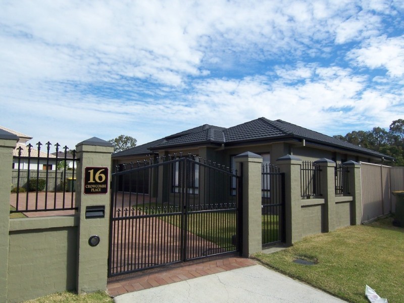 16 Crowcombe Place, Carseldine QLD 4034