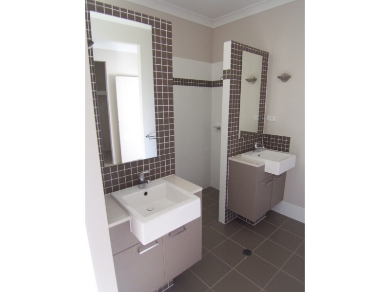 16 Crowcombe Place, Carseldine QLD 4034