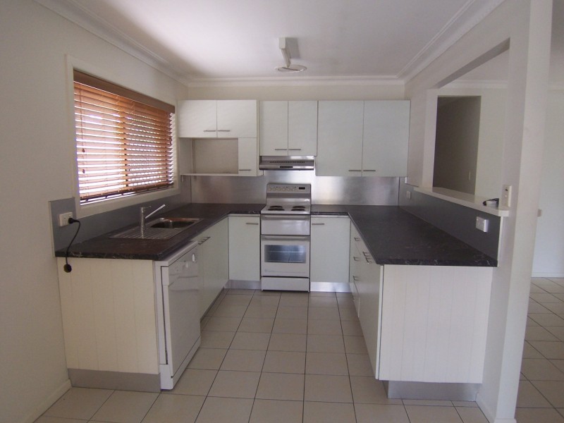 31 Ashmole Road, Redcliffe QLD 4020