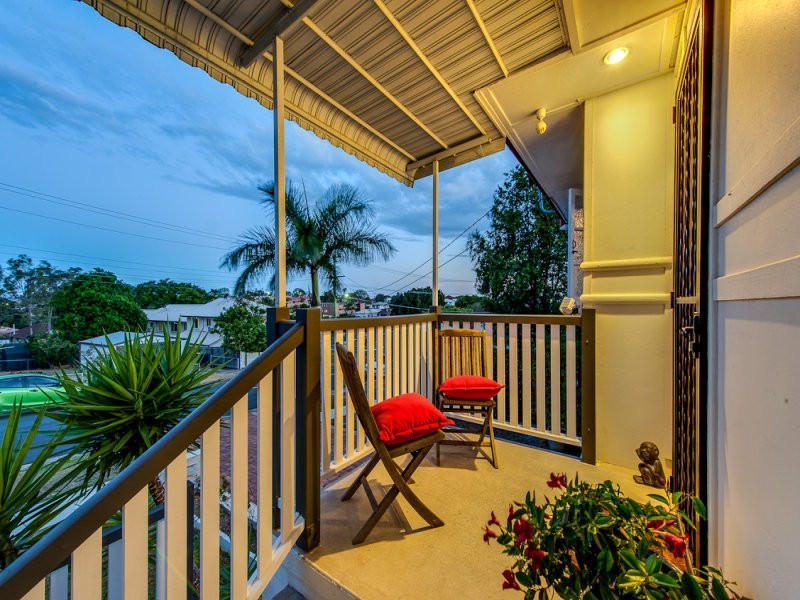 8 Farnell Street, Chermside QLD 4032