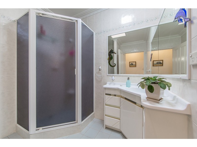 16 Luckins Street, Aspley QLD 4034