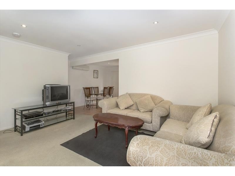 3 / 12 Greenbank Street, Chermside QLD 4032