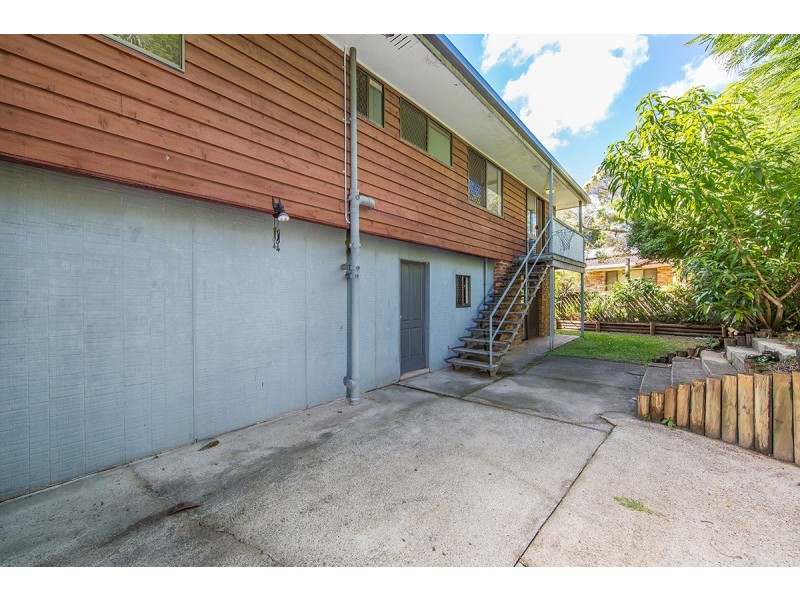 24 Nyora Street, Everton Hills QLD 4053