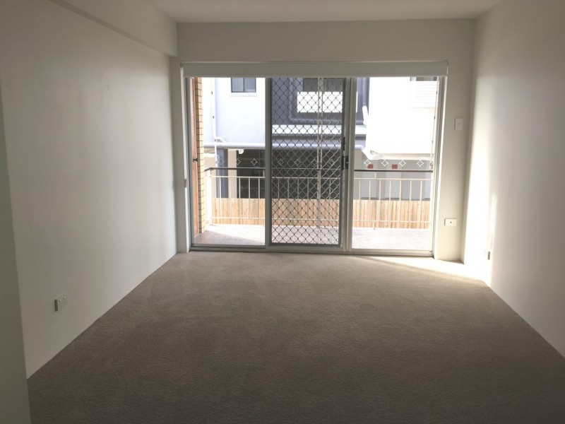 2/17 View Street, Chermside QLD 4032