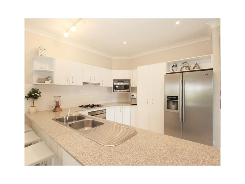 63 Petrie Crescent, Aspley QLD 4034